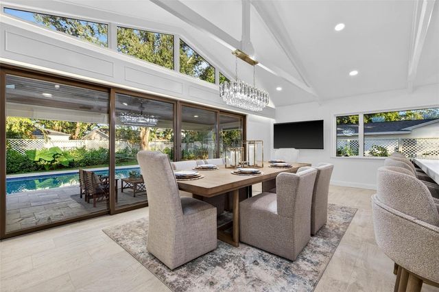 1222 BRIGHTWATERS BOULEVARD NE, St Petersburg, FL 33704