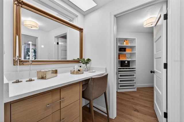 1222 BRIGHTWATERS BOULEVARD NE, St Petersburg, FL 33704