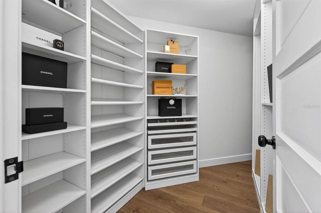 1222 BRIGHTWATERS BOULEVARD NE, St Petersburg, FL 33704