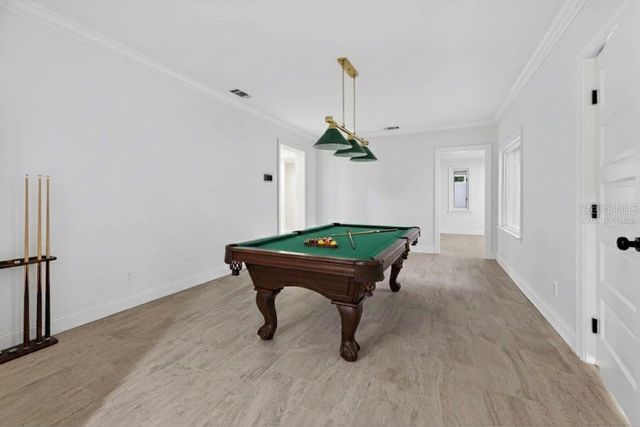 1222 BRIGHTWATERS BOULEVARD NE, St Petersburg, FL 33704