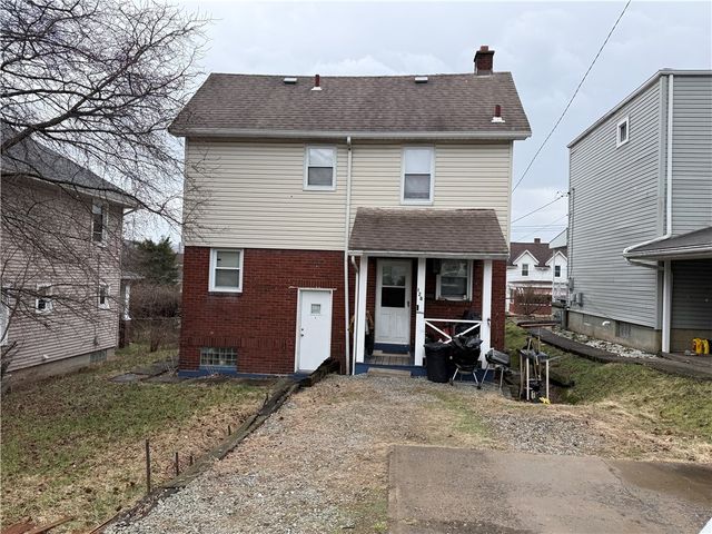 128 Carnegie Ave, Clairton, PA 15025