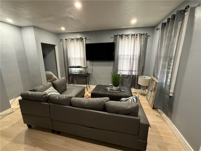 128 Carnegie Ave, Clairton, PA 15025