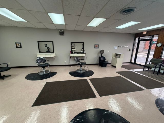 554 S York Street, Elmhurst, IL 60126