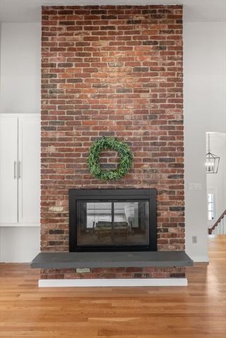 6 Hampton Court, Lynnfield, MA 01940