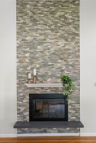 6 Hampton Court, Lynnfield, MA 01940