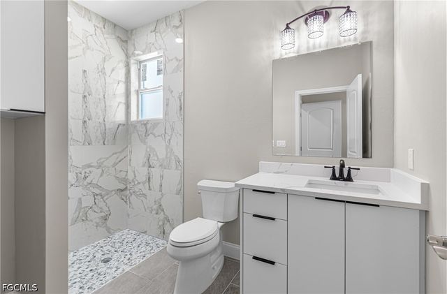 2016 Oxford Ridge CIR, Lehigh Acres, FL 33973