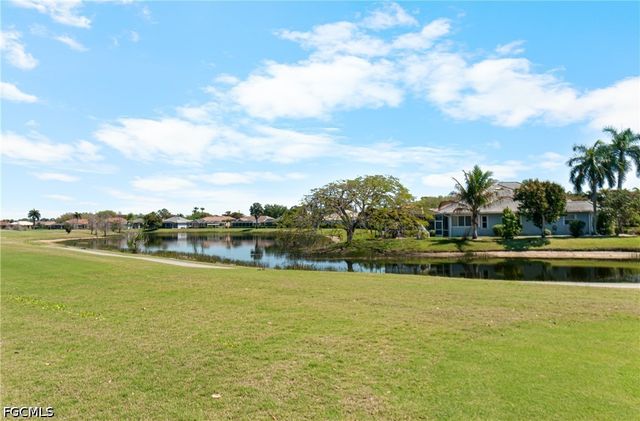 2016 Oxford Ridge CIR, Lehigh Acres, FL 33973