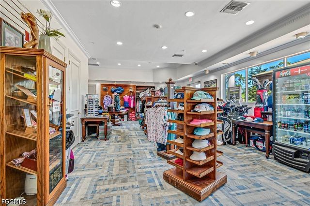 2016 Oxford Ridge CIR, Lehigh Acres, FL 33973