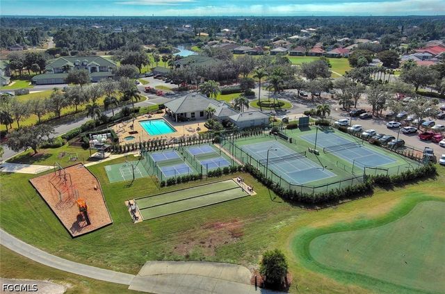 2016 Oxford Ridge CIR, Lehigh Acres, FL 33973