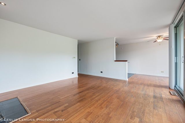 6004 E Lake Drive 1F, Lisle, IL 60532