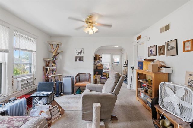 2069 Winnebago Street, Madison, WI 53704