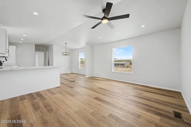 13325 S Hound Dog Road, Vail, AZ 85641