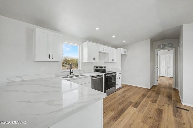 13325 S Hound Dog Road, Vail, AZ 85641