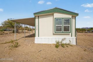 13325 S Hound Dog Road, Vail, AZ 85641