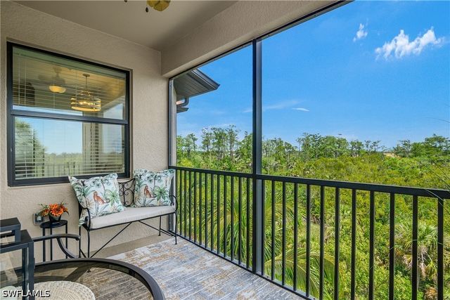 9834 Giaveno CIR 1746, Naples, FL 34113