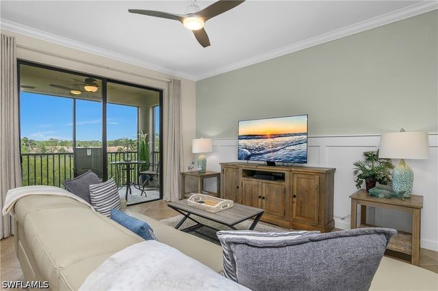 9834 Giaveno CIR 1746, Naples, FL 34113