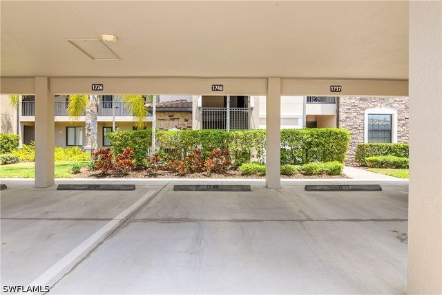 9834 Giaveno CIR 1746, Naples, FL 34113