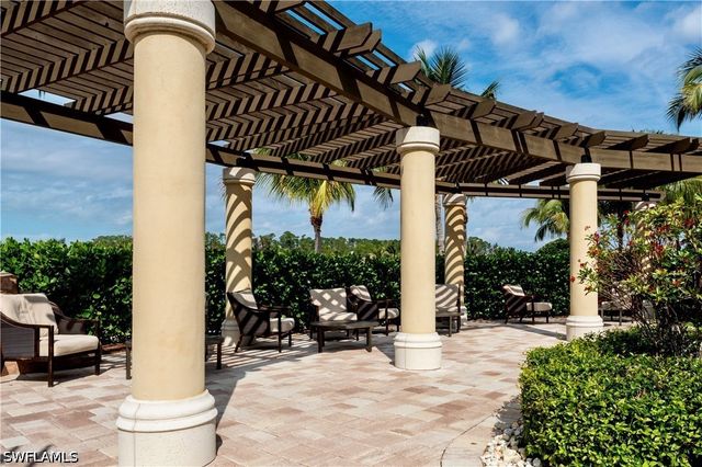 9834 Giaveno CIR 1746, Naples, FL 34113