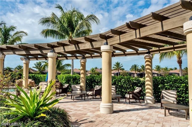 9834 Giaveno CIR 1746, Naples, FL 34113