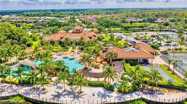 9834 Giaveno CIR 1746, Naples, FL 34113