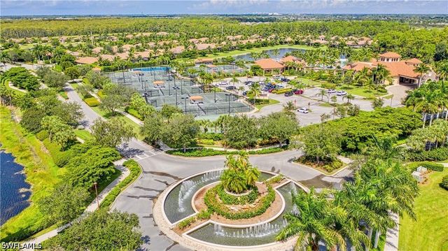 9834 Giaveno CIR 1746, Naples, FL 34113