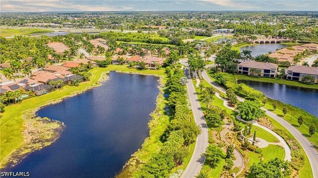 9834 Giaveno CIR 1746, Naples, FL 34113