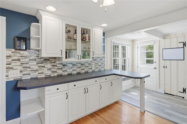 97 Delwood Road, Warwick, RI 02889