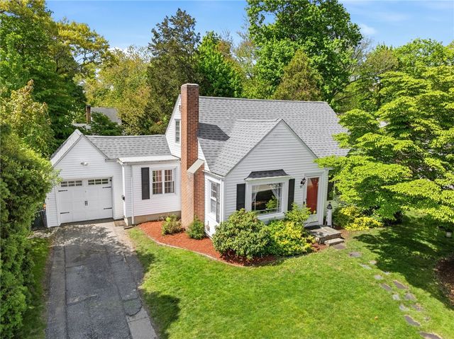 97 Delwood Road, Warwick, RI 02889