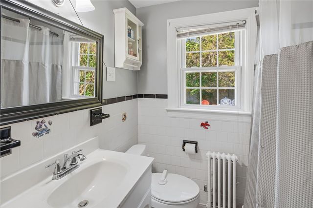 97 Delwood Road, Warwick, RI 02889
