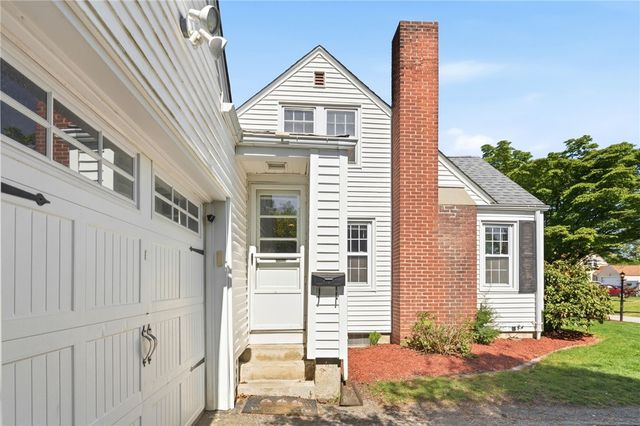 97 Delwood Road, Warwick, RI 02889