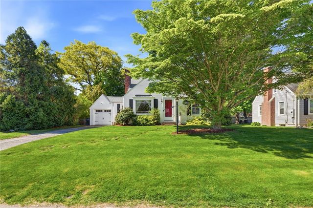 97 Delwood Road, Warwick, RI 02889