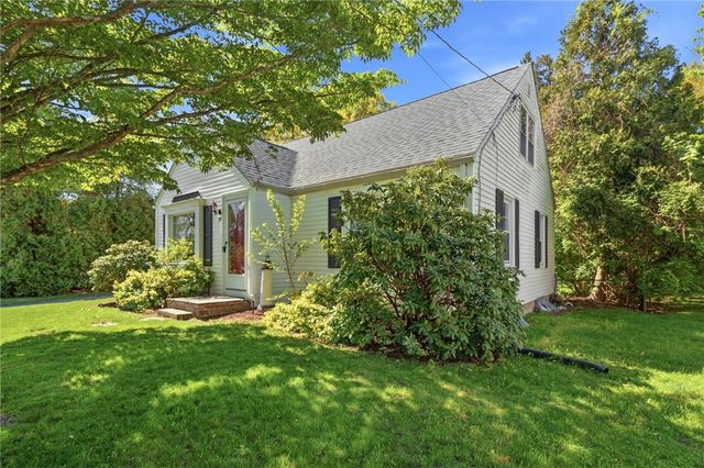 97 Delwood Road, Warwick, RI 02889