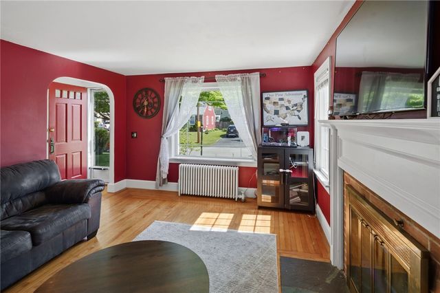 97 Delwood Road, Warwick, RI 02889