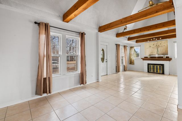 833 S Poplar St, Wichita, KS 67211