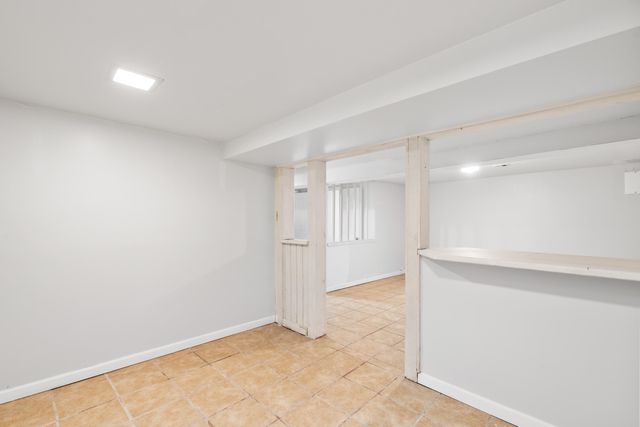 833 S Poplar St, Wichita, KS 67211