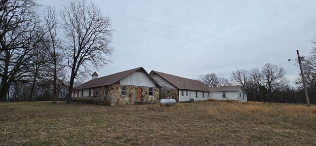 7503 N. State Highway 125, Strafford, MO 65757