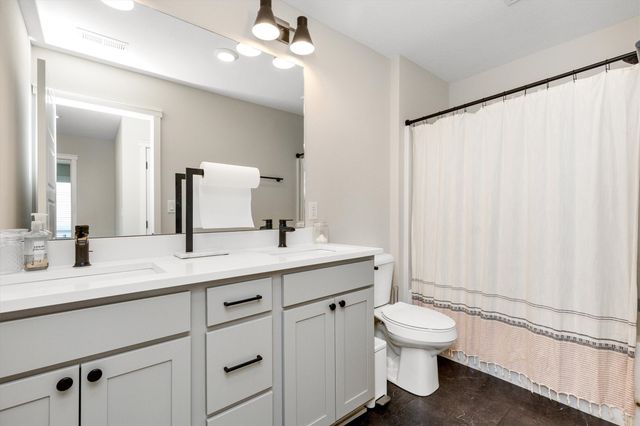 1265 NW Yorktown Drive, Waukee, IA 50263