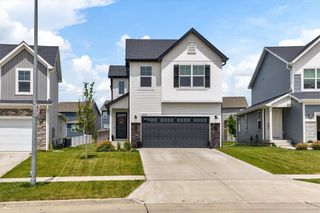 1265 NW Yorktown Drive, Waukee, IA 50263