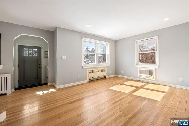 10-09 Charles Street, Fair Lawn, NJ 07410