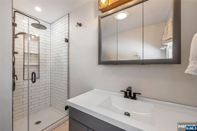 10-09 Charles Street, Fair Lawn, NJ 07410