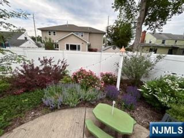 10-09 Charles Street, Fair Lawn, NJ 07410