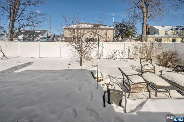 10-09 Charles Street, Fair Lawn, NJ 07410