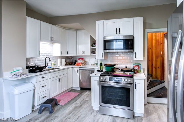 1913 E 123rd Street, Cleveland, OH 44106