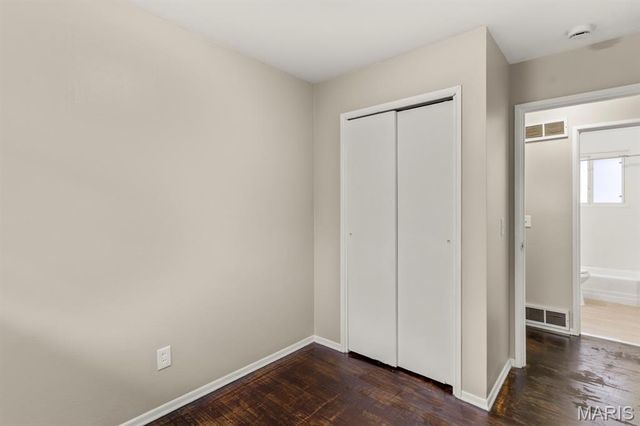 1223 Reale Avenue, St Louis, MO 63138