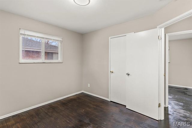 1223 Reale Avenue, St Louis, MO 63138