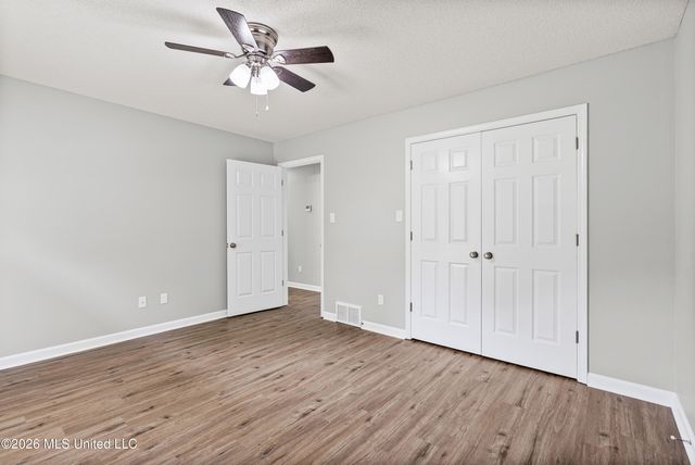 8805 Dove Hill Drive, Olive Branch, MS 38654