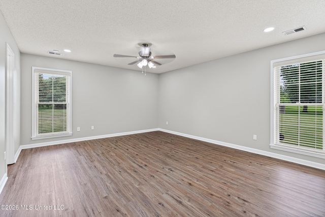 8805 Dove Hill Drive, Olive Branch, MS 38654