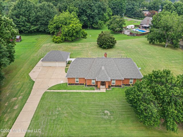 8805 Dove Hill Drive, Olive Branch, MS 38654