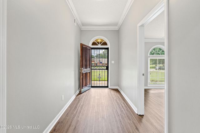 8805 Dove Hill Drive, Olive Branch, MS 38654