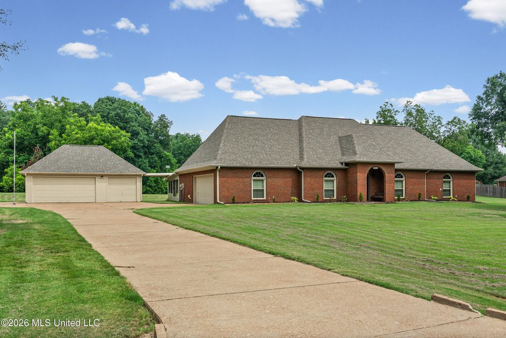 8805 Dove Hill Drive, Olive Branch, MS 38654 — photo 2